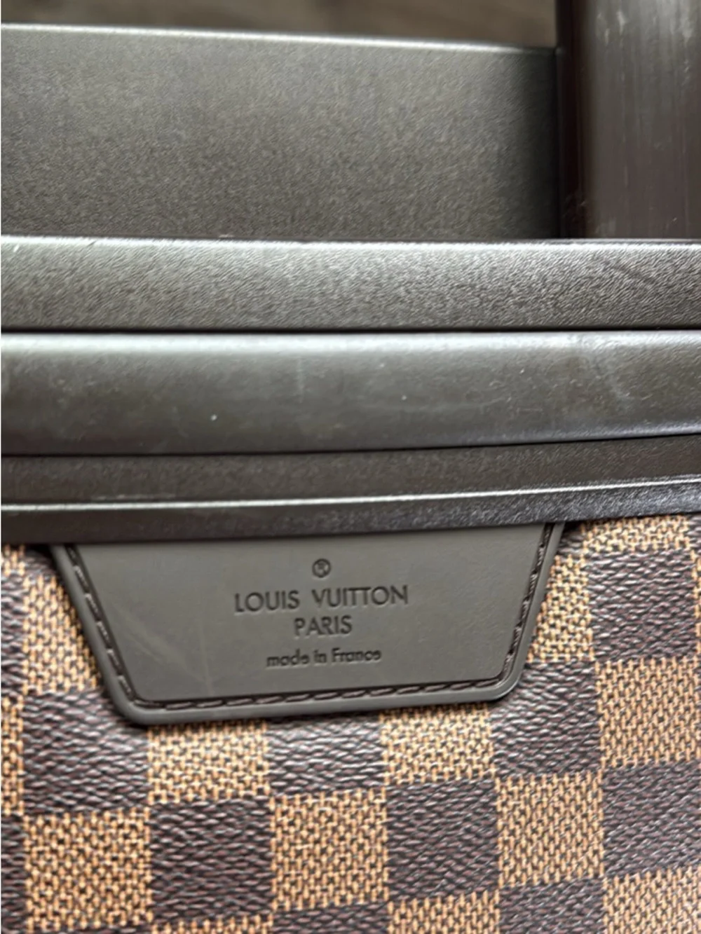 Louis Vuitton
Monogram Zephyr Hard Case Luggage Bag 55 Brown **** Zipper**** - Picture 6 of 14